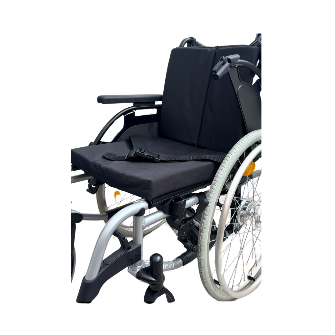 Breezy BasiX 2 Lightweight Detachable Wheelchair with Drum Brakes