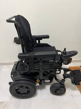 Second hand Q200R REAR-WHEEL POWERED WHEELCHAIR