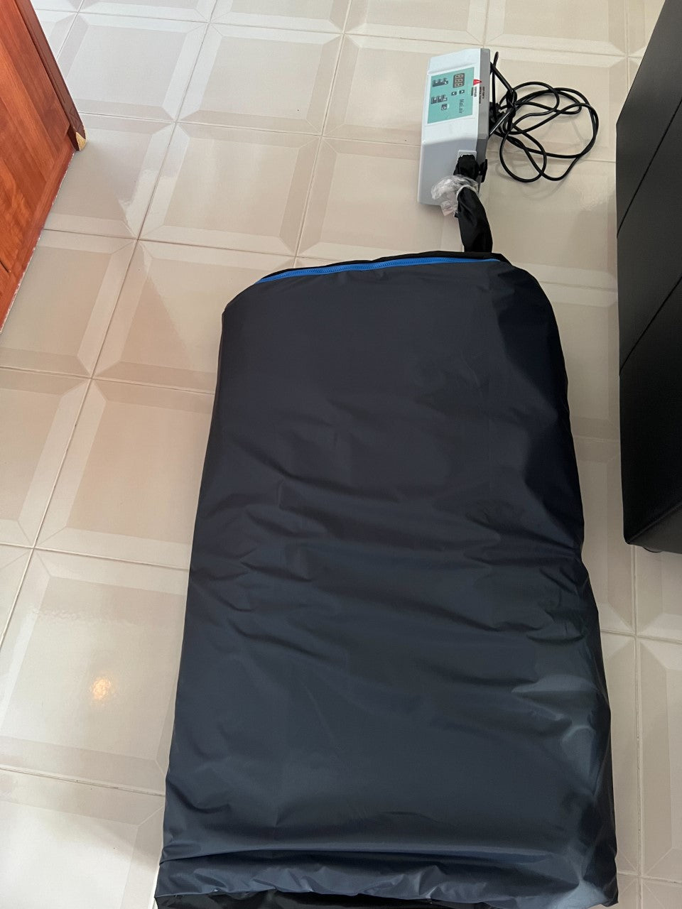 Second Hand 4" Air Matress (PLS SEE DESCRIPTION)